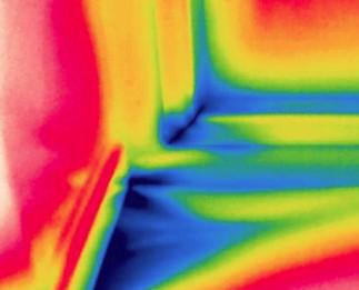 Visualisatie van de luchtlekken met behulp van een thermografische infraroodcamera 2